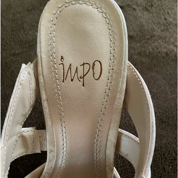 New animal print slip on shoe - Picture 5 of 6